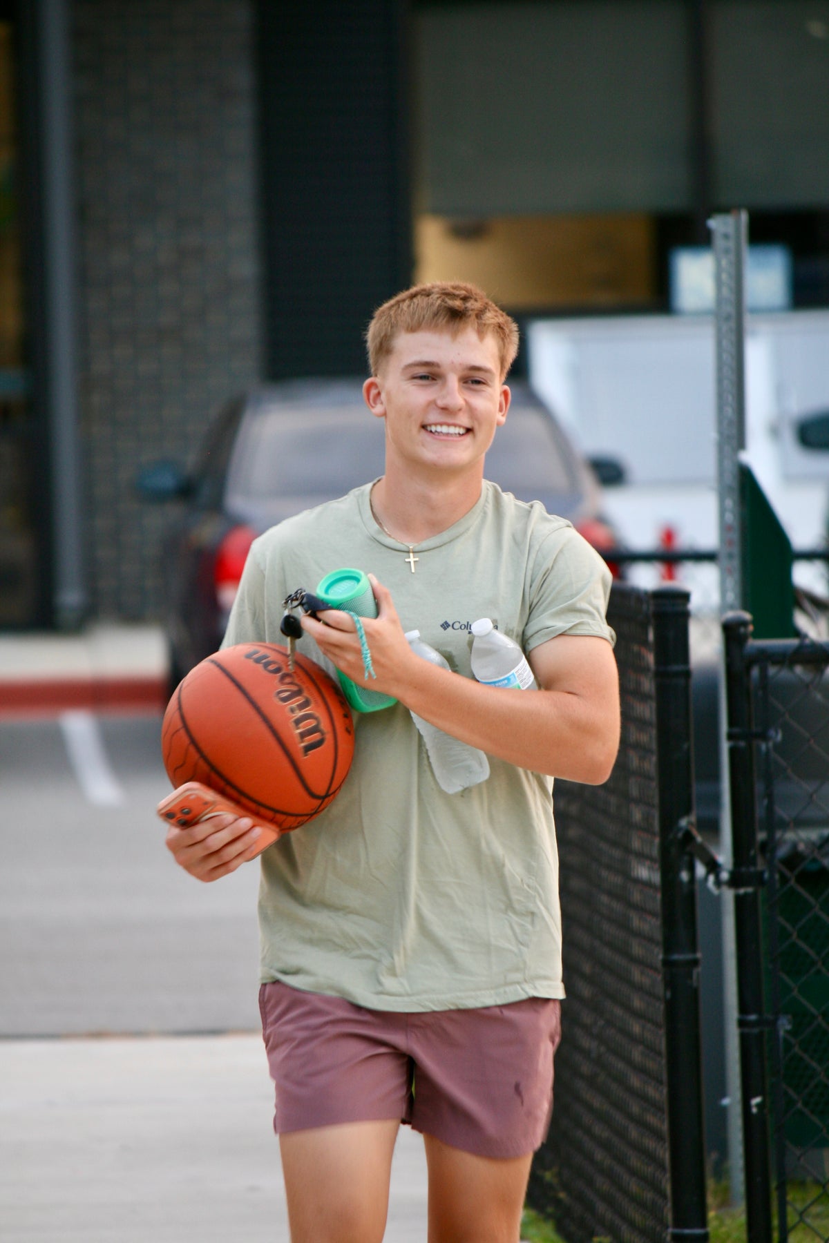 BASKETBALL